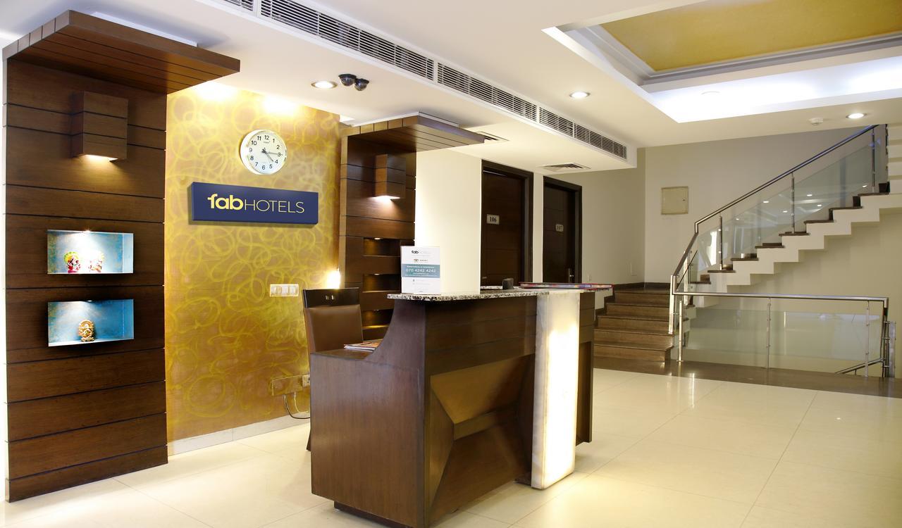 Fabhotel Oasis Dlf Phase 3 Gurgaon Buitenkant foto