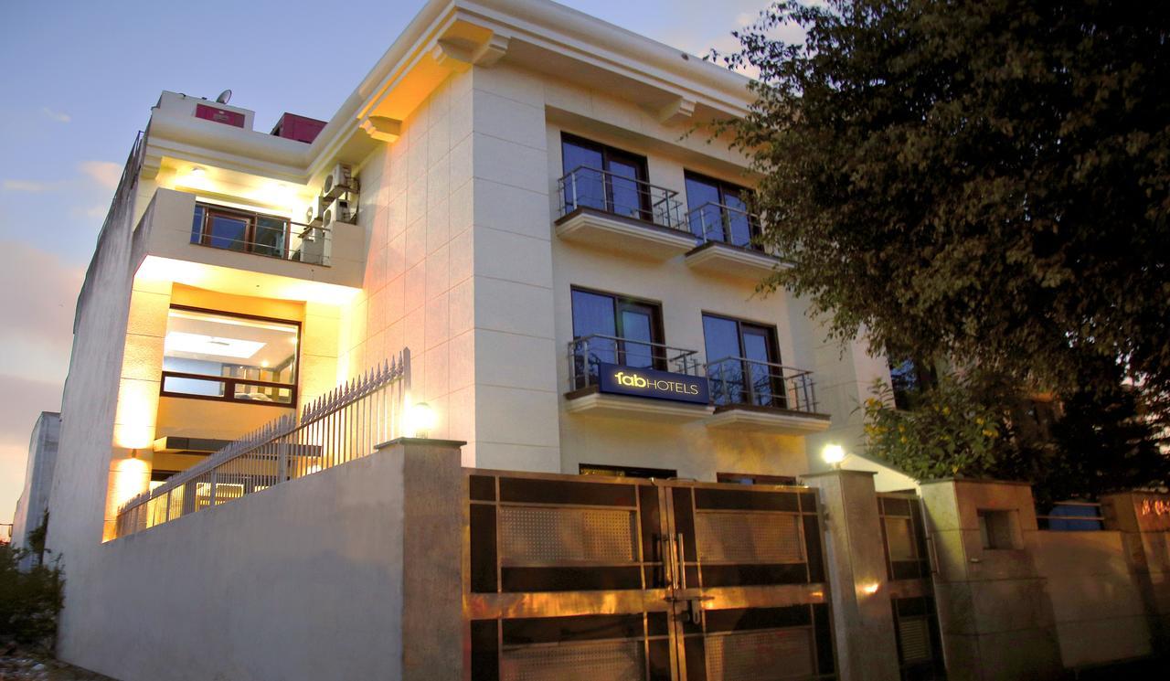 Fabhotel Oasis Dlf Phase 3 Gurgaon Buitenkant foto