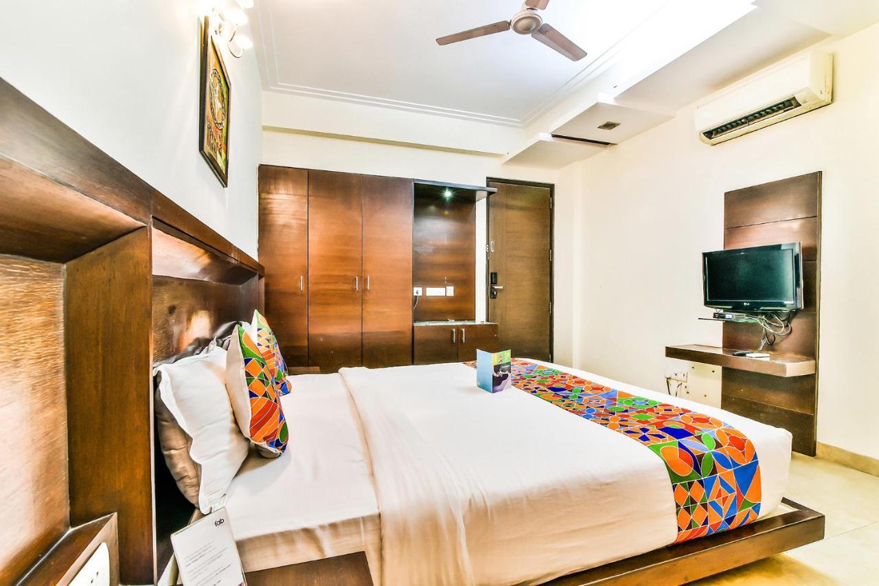 Fabhotel Oasis Dlf Phase 3 Gurgaon Buitenkant foto
