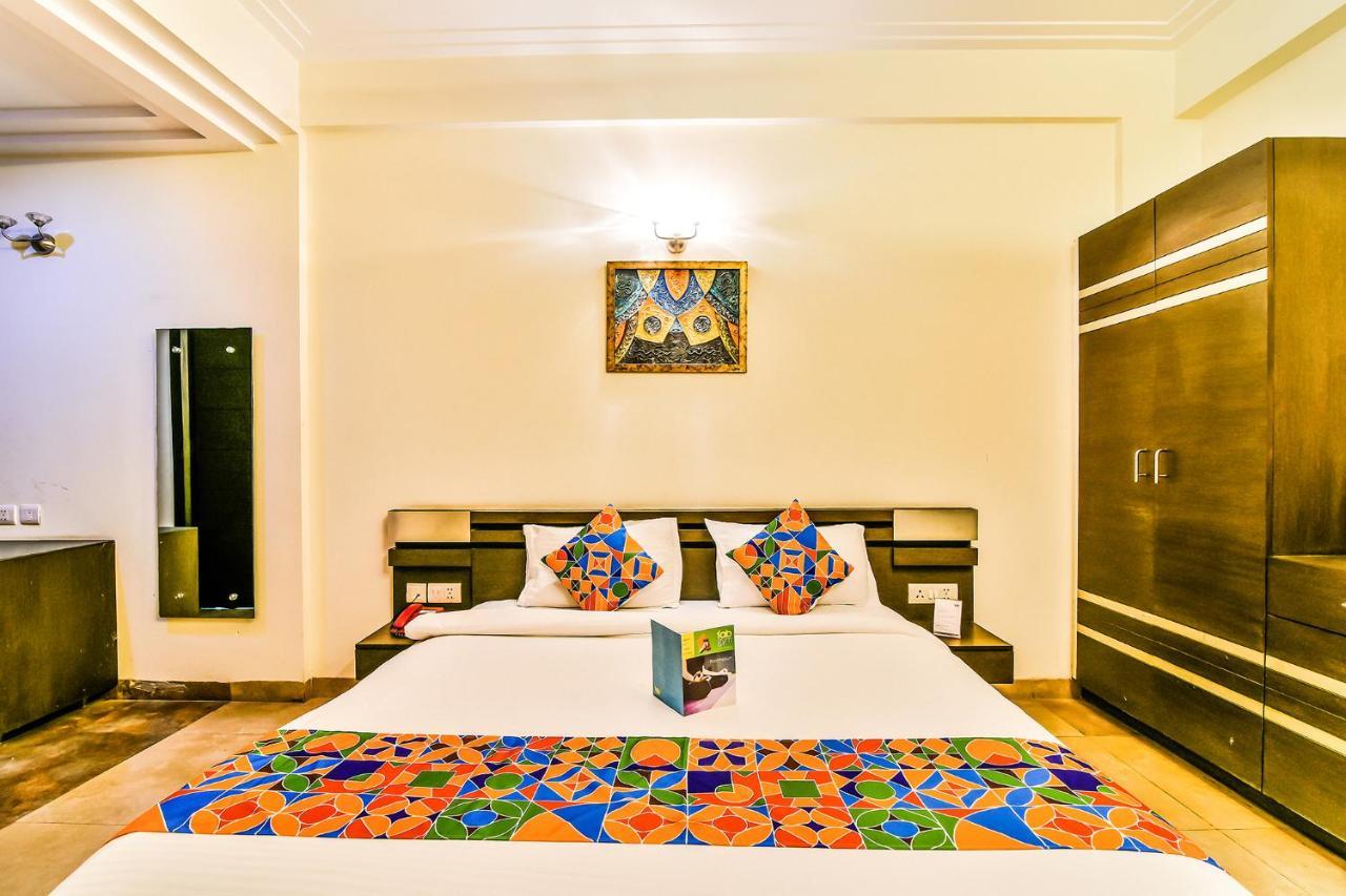 Fabhotel Oasis Dlf Phase 3 Gurgaon Buitenkant foto